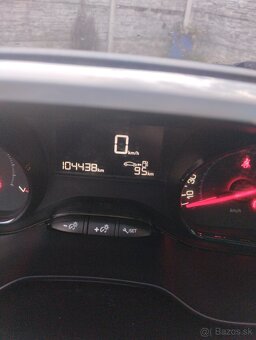 Peugeot 208 1.0vtiAccess - 9