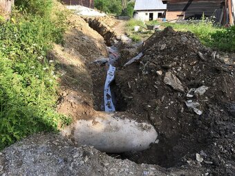 Kanalizačné a vodovodné prípojky - 9