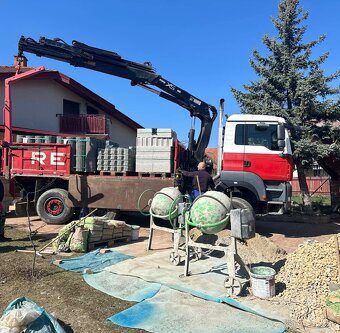 Odvoz odpadu, kontajnery, hydraulická ruka - 9