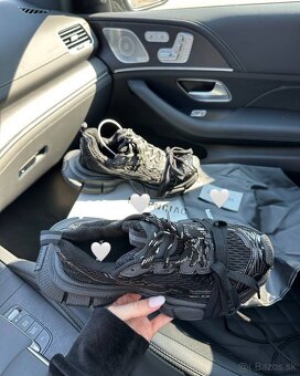 Balenciaga 3XL - 9