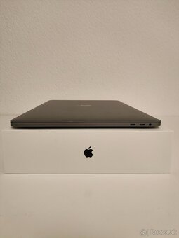 MacBook Pro 15" 2016 | i7 • 16GB • 512GB SSD - 9