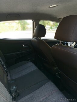 Predám Kia Venga 1.4.66kw dizel r.v2011. kup Sk - 9