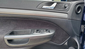 Škoda Octavia Combi 2.0 TDI Ambiente - Nová STK a EK - 9