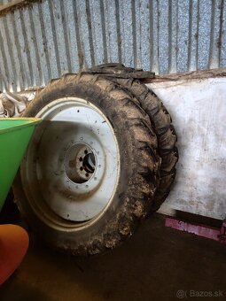 Predáme stroje z dvora - 9