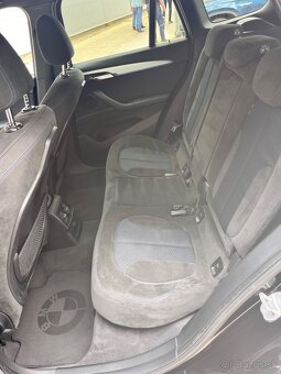 BMW x1 M-packet 2.0d xdirve automat 8st - 9