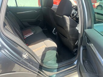 Škoda Octavia Combi 2.0 TDI Scout 4x4 DSG - 9