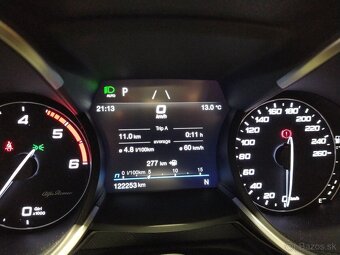 ALFA ROMEO STELVIO - 9