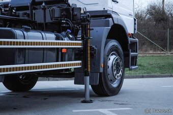 MERCEDES AXOR 18T HÁKOVÝ NOSIČ KONTAJNEROV HYDRAULICKÁ RUKA - 9