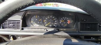 Mercedes w 201,190E - 9