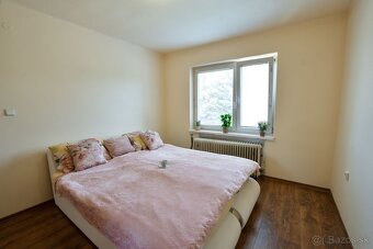 Na predaj: Rodinný dom s veľkým pozemkom– Šurany, časť Kopec - 9