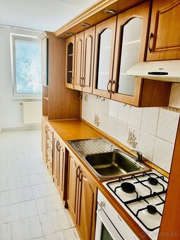 PRIESTRANNÝ 3 izbový byt, 79m2, Sídlisko II, HE - 9