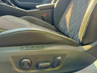 Škoda Superb 2.0TDI 140kW 4x4 SportLine Panorama ACC Webasto - 9