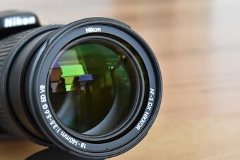 Nikon D5500 wifi - dotyk.disp. - 19 tis snimkov 18-140 VR AF - 9