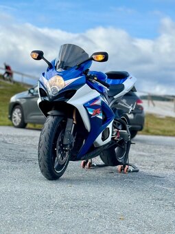 Suzuki Gsxr 1000 K8 - 9