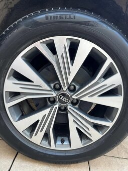 Audi Q4 e-tron 40 Advanced, DPH, certifikát DEKRA na batériu - 9