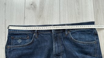 Nové,pánske,kvalitné džínsy GANT  - veľkosť 33/34 - 9