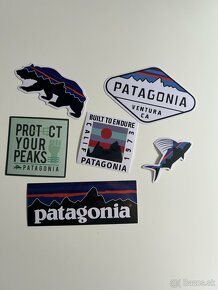 Patagonia peňaženka + nálepky patagonia - 9