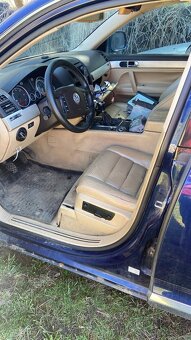 Volkswagen touareg 2.5 tdi manuál - 9