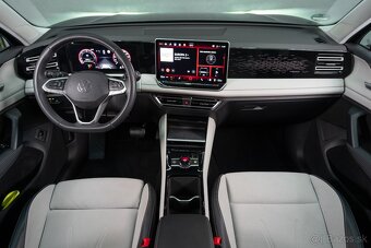 Volkswagen Tiguan 2.0TDI 142kW, automat, 4x4, 2024, DPH - 9