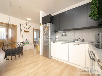 Slnečný 3-izbový byt s terasou a parkovaním, 72 m2 –... - 9