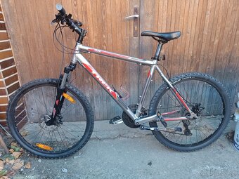TREK - 9