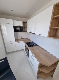 2 izb. byt centrum Košíc, Národná trieda, balkón, zariadený - 9