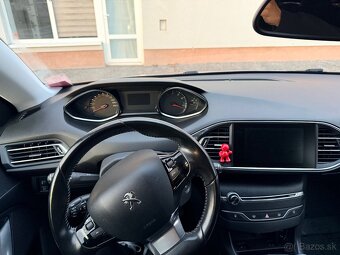 Peugeot 308  1.2 - 9