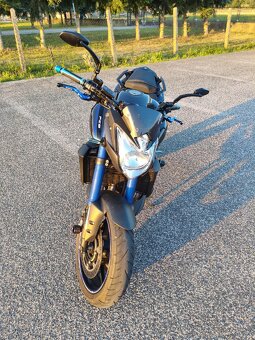 Yamaha FZ8 - 9