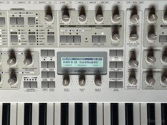 Access Virus Ti2 Polar + deluxe bag - 9