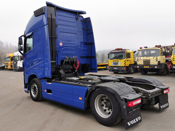 Prodám tahač návěsů VOLVO FH 13 500 EURO 6 dvouokruhová hydr - 9