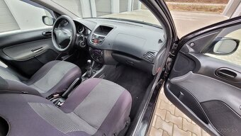 Peugeot 206+ - 9