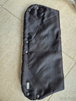 Detský kočík Bugaboo Fox 2 s bohatým príslušenstvom - 9