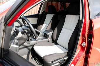 Mazda 3 1.6, 77kW (2010) - 9