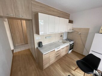 Prenajmem 2 izbový byt s dvomi balkónmi, Poprad - Západ - 9