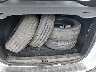 Dacia Lodgy 1.2 TCe Arctica - 9