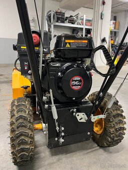 Multifunkčná snehová radlica / zametač - 9