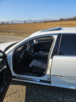 Audi s8 - 9