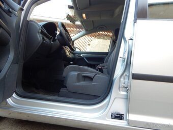 VW TOURAN 1,9 TDI, 77 kW, DSG 7 - 9