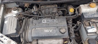 Chevrolet Aveo - 9