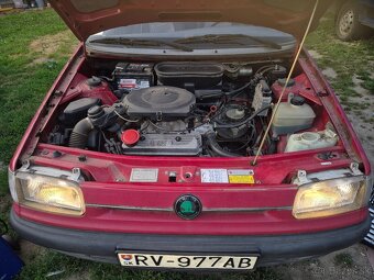 Predám škodu feliciu 1.3 benzin 1 majiteľ 88 000km - 9