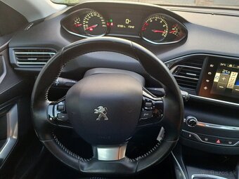 Peugeot 308 , 137.000km, benzin 96 kW - 9