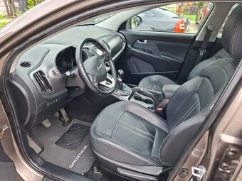 Kia Sportage 2.0 CRDi 184k 4x4 PLATINUM - 9