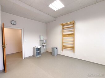 Holiday Inn Bajkalská - Priestory vhodné na fyzio, masáže, k - 9