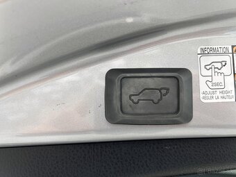 Toyota RAV4 2.0i 112 kW AWD s AT (2018 - 9