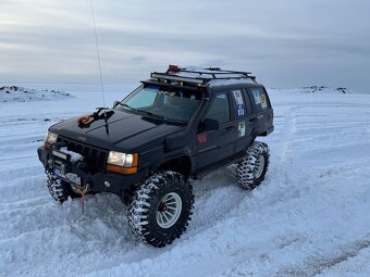 Jeep Grand cheroke 5.2 - 9