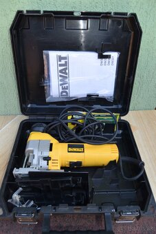 Priamočiara píla Dewalt 323 K - 9