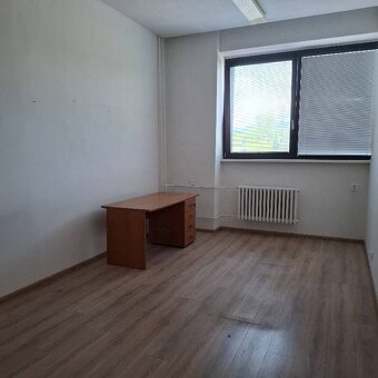 Na prenájom kancelárske priestory – Žilina, 20 m² a 38 m². - 9