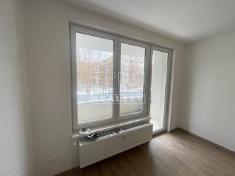 PREDANÝ - 3 IZBOVÝ BYT VO VYHĽADÁVANEJ LOKALITE - ZELENÉ... - 9