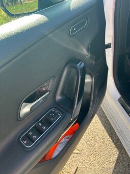 Mercedes A180d - 9
