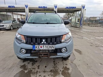 Mitsubishi L200 - 9